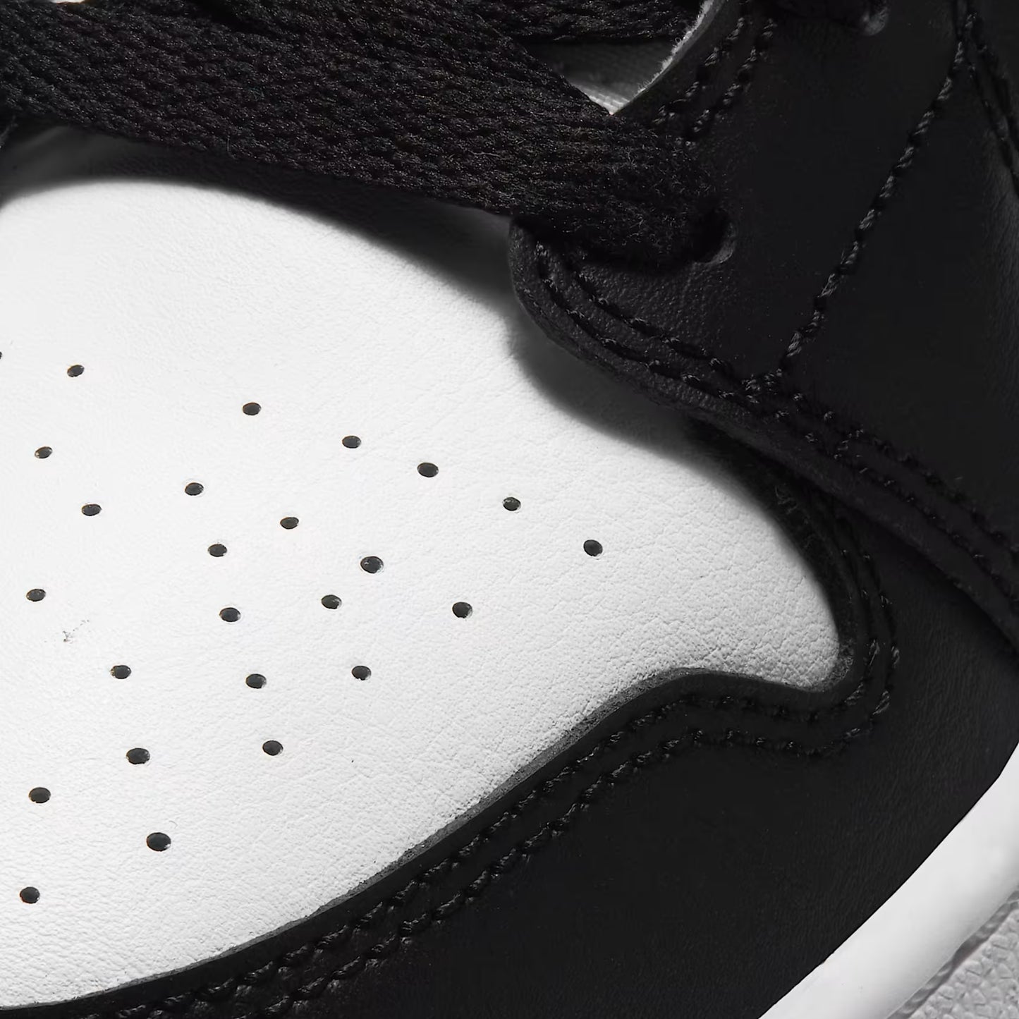 Jordan 1 Mid White Shadow (GS)